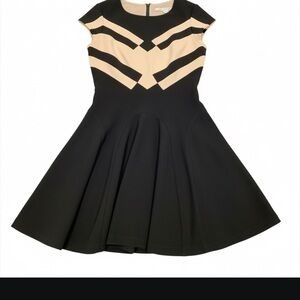 Diane Von Furstenberg Black and Cream Mini Dress size 8